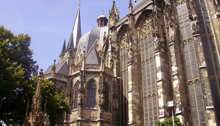 Een kathedraal in Aken
